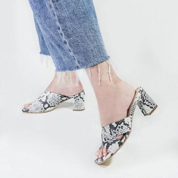 KAANAS Tallinn Snake Heel Sandals Bovine leather Mules - Picture 9 of 9